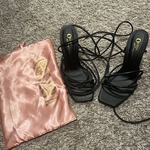 Miss Lola tie up heels